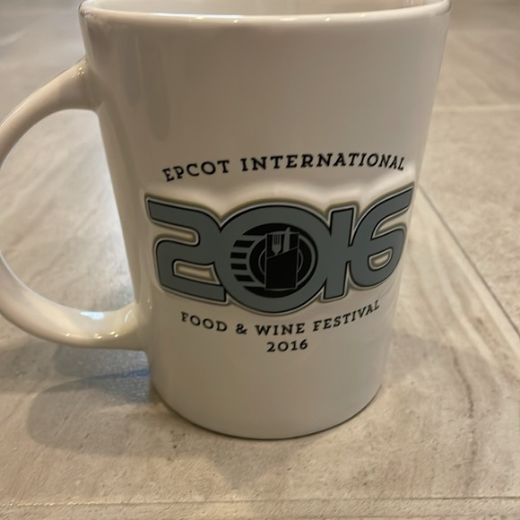 Disney Coffee mug - Picture 3 of 8